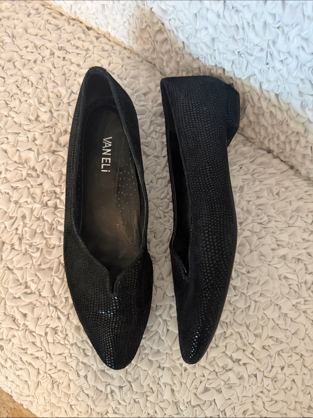 Vaneli Black Pointed-Toe Textured Slip-On Flats 9.5N